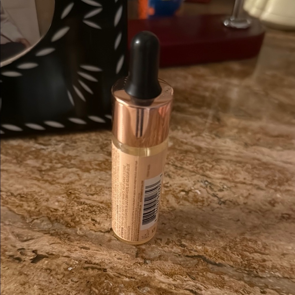 Revolution Cream Primer Makeup - Picture 3 of 6